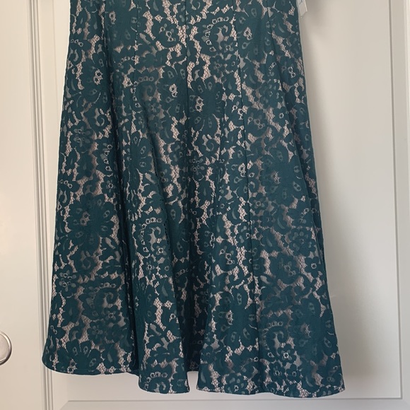 Elisa J Midi Lace Dress, Dark Green, Size 8 - Picture 3 of 9